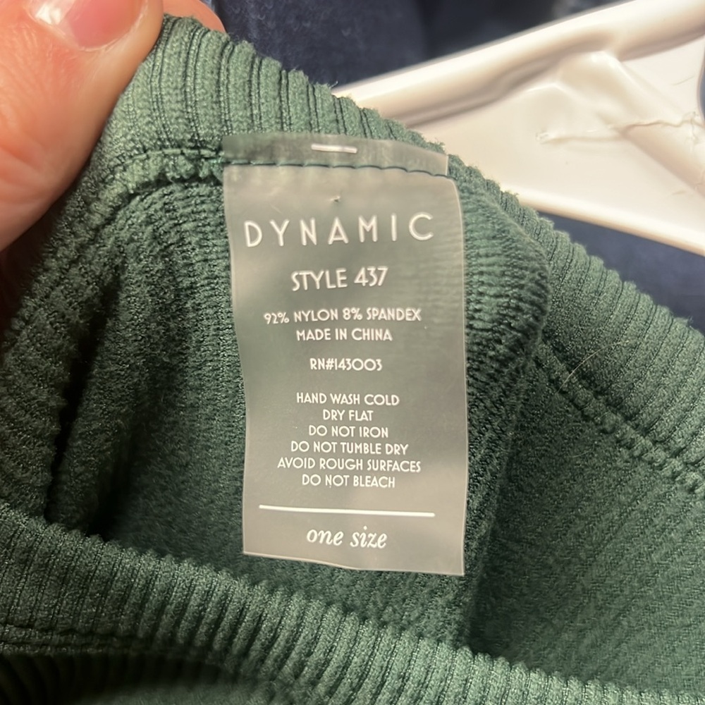 Emerald Ribbed Tank Top - Picture 3 of 3